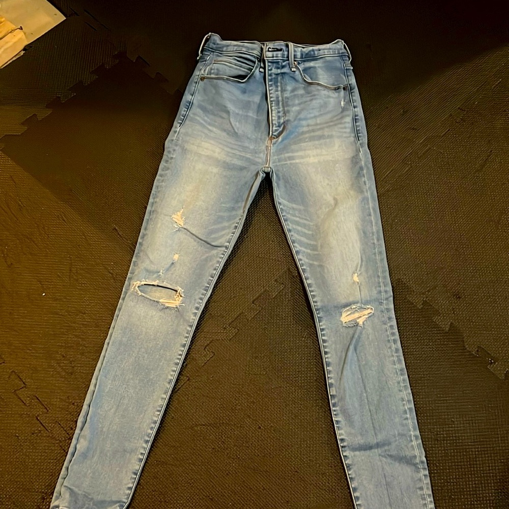 Abercrombie and Fitch ultra high rise super skinny women’s jeans